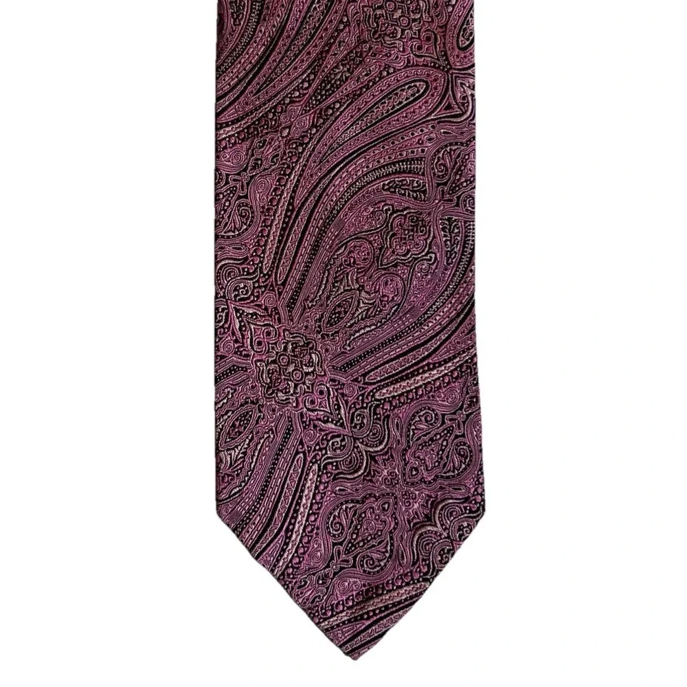 Seven Fold Paisley Tie Hand Sewn Woven in Italy Pink Gray EUC